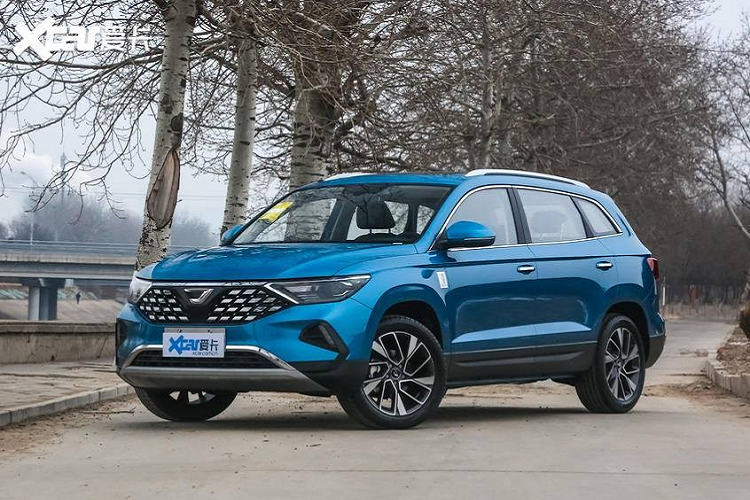 Jetta không phải là một cái tên xa lạ của ngành xe bởi nó gắn liền với một mẫu sedan hạng C của Volkswagen. Tuy nhiên, giờ đây Jetta còn là tên của một thương hiệu mới thuộc liên doanh FAW-Volkswagen ở thị trường nội địa Trung Quốc và vừa ra mắt xe Jetta VS7 2020 mới.