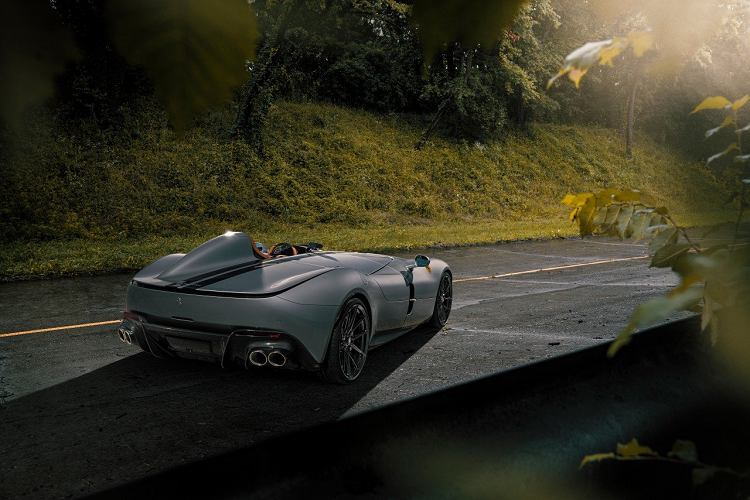 Ferrari cho biết đây là chiếc siêu xe thương mại tạo cảm giác giống với một chiếc xe đua Công thức 1 nhất mà hãng từng sản xuất. Tuy nhiên, nếu sức mạnh 810 mã lực đó là chưa đủ “phê” thì gói nâng cấp mà Novitec vừa ra mắt sẽ giúp mẫu xe này đến gần với mục tiêu mà hãng xe Ý đề ra cho siêu xe speedster Monza SP1 của mình.