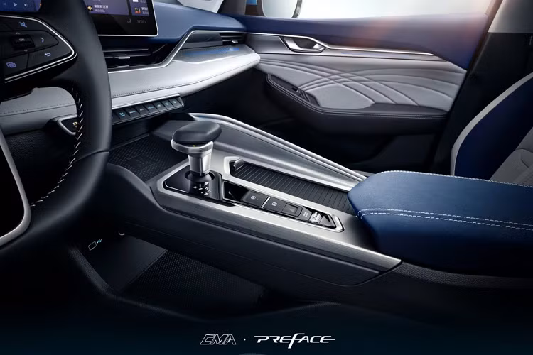 Mẫu sedan mới của Geely Auto được phát triển trên nền tảng kiến trúc module thông dụng CMA. Nhiều mẫu xe của Volvo và Lynk &amp; Co cũng sử dụng kiến trúc này.