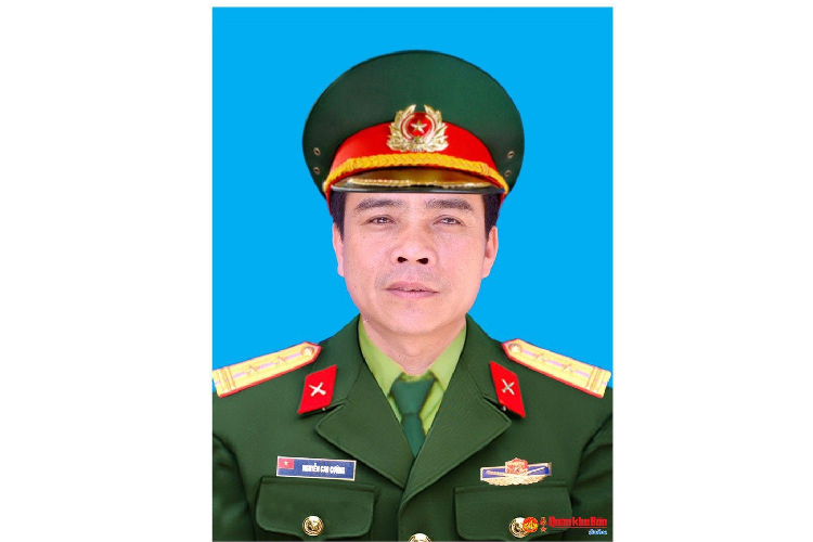 Trung tá quân nhân chuyên nghiệp, liệt sĩ Nguyễn Cao Cường (SN 1977), Nhân viên Văn thư Bảo mật, Phòng Tham mưu - Kế hoạch. Quê quán: Cương Gián, Nghi Xuân, Hà Tĩnh. Huân chương Bảo vệ Tổ quốc hạng Nhì; Huy chương Chiến sỹ vẻ vang hạng Nhất, Nhì, Ba. Lễ an táng tổ chức vào ngày 24/10 Nghĩa địa dòng họ xã Cương Gián, huyện Nghi Xuân, tỉnh Hà Tĩnh.