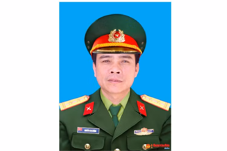 Trung tá quân nhân chuyên nghiệp, liệt sĩ Nguyễn Cao Cường (SN 1977), Nhân viên Văn thư Bảo mật, Phòng Tham mưu - Kế hoạch. Quê quán: Cương Gián, Nghi Xuân, Hà Tĩnh. Huân chương Bảo vệ Tổ quốc hạng Nhì; Huy chương Chiến sỹ vẻ vang hạng Nhất, Nhì, Ba. Lễ an táng tổ chức vào ngày 24/10 Nghĩa địa dòng họ xã Cương Gián, huyện Nghi Xuân, tỉnh Hà Tĩnh.