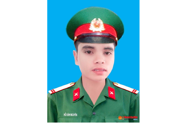 Trung sĩ, liệt sĩ Hồ Văn Nguyên (SN 1998), Chiến sĩ, Phòng Tham mưu - Kế hoạch. Quê quán: Hướng Sơn, Hướng Hóa, Quảng Trị. Huân chương Bảo vệ Tổ quốc hạng Ba; Huy hiệu “Tuổi trẻ Dũng cảm”. Lễ an táng tổ chức vào ngày 22/10 tại Nghĩa trang Liệt sĩ huyện Hướng Hóa, tỉnh Quảng Trị. 