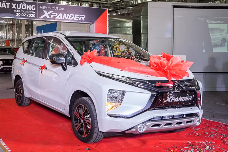 Ngày 20/07/2020, tại nhà máy ở Bình Dương, Mitsubishi Motors Việt Nam (MMV) tổ chức lễ xuất xưởng mẫu xe Mitsubishi Xpander 2020 lắp ráp trong nước. Phiên bản được lắp ráp đầu tiên ở nhà máy tại Bình Dương là bản Xpander AT.