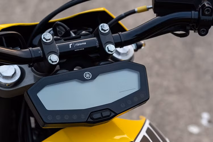 Trên thế giới, rất nhiều mẫu xe, rất nhiều bản độ được hoàn thành với độ hoàn thiện xuất sắc bởi rất nhiều con người. Thế nhưng, bằng công sức của chỉ một đôi bàn tay, Andrew Stagg đã khiến nhiều người ngỡ ngàng vì những gì người đàn ông này làm được trên Yamaha MT-07.