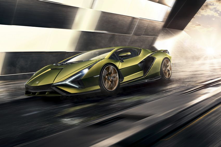 Theo nguồn tin từ trang Mobile của Đức, giá xe Lamborghini Sian độ này lên tới 3.772.300 Euro (tương đương 94,6 tỷ đồng), sau thuế. Theo thông tin quảng cáo, siêu phẩm này sẽ bắt đầu giao hàng trong Tháng 5 với một ngoại thất đen tuyền, một buồng lái bọc da màu đen và đặc biệt là đầy đủ option.