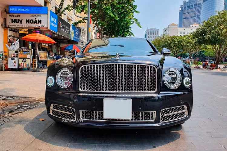 Mẫu xe Bentley Mulsanne W.O. Edition được chính thức trình làng tại Festival tốc độ Goodwood năm 2019. Ngoài mang ý nghĩa kỷ niệm 100 năm thành lập Bentley, Mulsanne W.O. Edition còn ẩn chứa lòng kính trọng tới người thành lập của hãng, ông Walter Owen Bentley.
