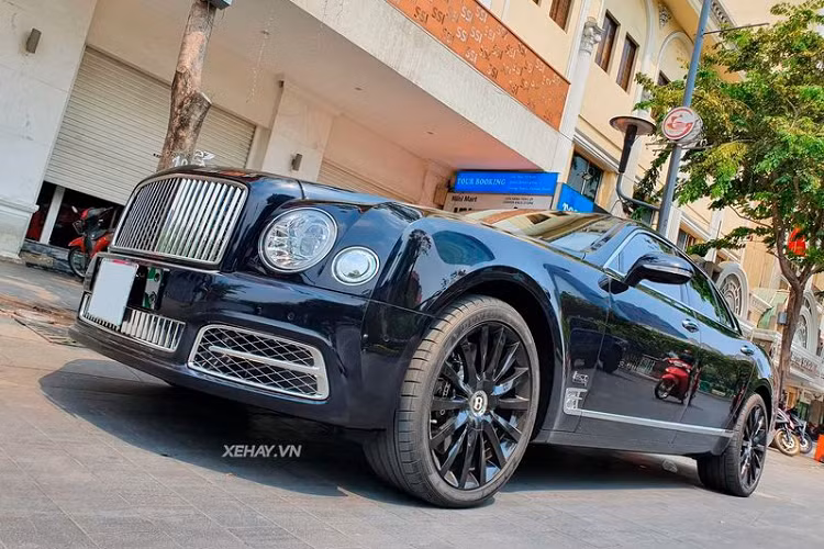 Năm 1919, ông đã thành lập hãng xe đình đám xứ sở sương mù. Do vậy, chiếc Bentley Mulsanne W.O. Edition được lấy cảm hứng từ chiếc Bentley 8 Litre 1930 – mẫu xe cuối cùng mà ông Walter Owen Bentley thiết kế cho thương hiệu này.