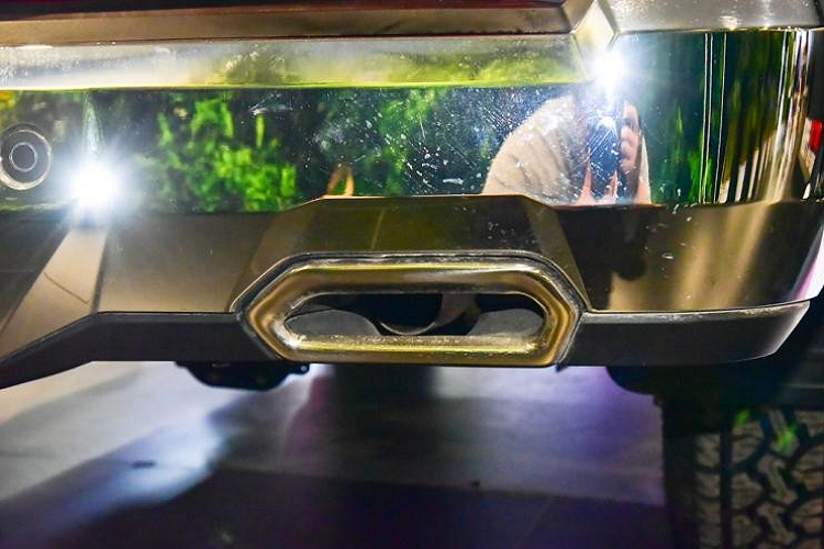 Đáng tiếc là hiện chưa có hình ảnh nội thất của Foton General G9 2020. Theo một số nguồn tin, xe sẽ được trang bị hệ thống ra lệnh bằng giọng nói thông minh AI.