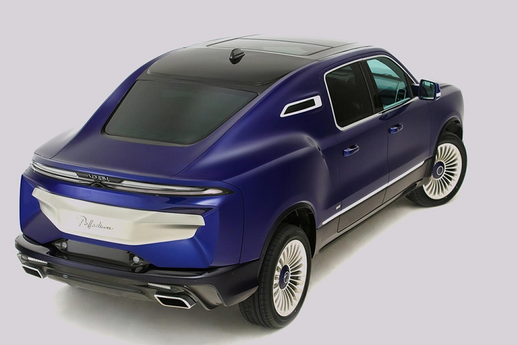 Cụ thể, Aznom Palladium 2021 mới là một chiếc xe sang trọng, kết hợp kích thước khổng lồ dài tới 5.969 mm với một khối động cơ tăng áp kép V8 độ, dung tích 5.7 lít sản sinh 710 mã lực và 950 Nm mô-men xoắn cực đại. Dựa theo những hình ảnh mới được hé lộ, ta dễ dàng thấy rằng Palladium trông cực kỳ khác lạ đến độ khó diễn tả bằng lời. Có lẽ thước đo so sánh gần nhất với Palladium là một chiếc Mercedes-Maybach S650, nhưng vẫn tồn tại nhiều điểm khác xa.