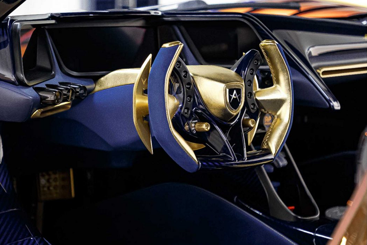 Là một chiếc siêu xe được sinh ra từ đường đua, nó cũng có được một số trang bị khác để đảm bảo an toàn như cửa cánh chim có thể bị phá vỡ khi cần thiết để thoát ra, hệ thống dập lửa khoang lái và khoang động cơ, hệ thống nhiên liệu được tích hợp bên trong khung monocoque,… Xe sở hữu hai bộ phanh, bộ phanh gốm carbon của Brembo cũng đã được phát triển riêng cho Apollo IE khi sử dụng xe trên phố và phanh thép của AP Racing sẽ được dùng khi xe được sử dụng trên đường đua.