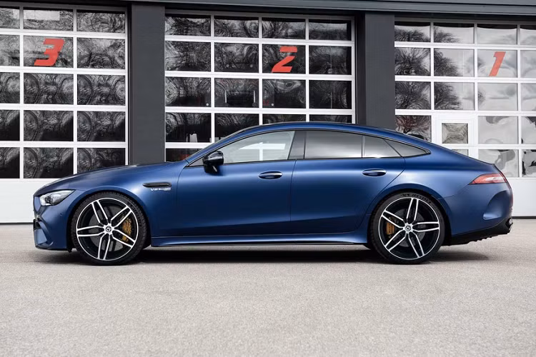 Một phiên bản mạnh hơn là GT 63 S, có công suất 630 mã lực và mô-men xoắn 900 Nm. Khả năng tăng tốc 0-100 km/h trong 3,1 giây. Vận tốc tối đa đạt 314 km/h.