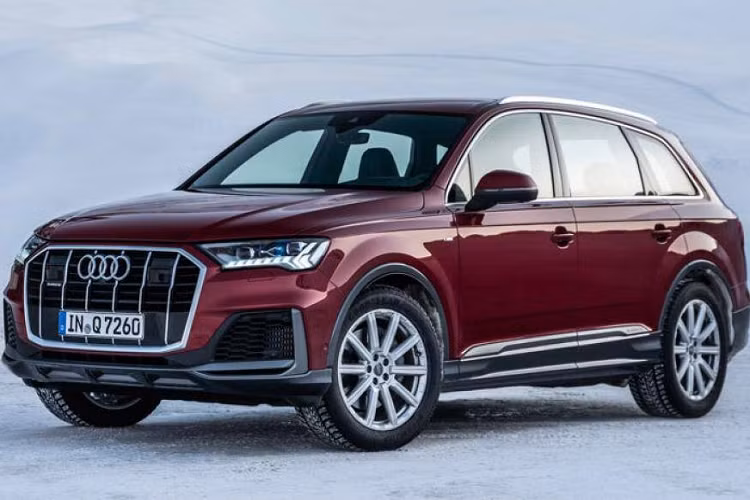 6. Audi Q7 2020 (giá khởi điểm: 54.800 USD, điểm tổng thể: 8/10)