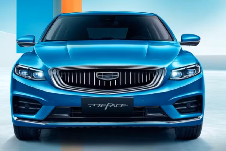 Thương hiệu Trung Quốc sẽ công bố hệ truyền động của Preface sedan, cũng như các chi tiết khác trong thời gian tới. Nhiều nguồn tin cho rằng mẫu sedan thể thao này sẽ có động cơ xăng tăng áp 2.0L 4 xi-lanh, xe cũng có thể có các biến thể điện hóa. Giống như Xing Yue, giá xe Geely Preface sẽ công bố tại Trung Quốc và sau đó mới tới các quốc gia khác trên thế giới. Xe sẽ được sản xuất tại nhà máy ở Vịnh Hàng Châu, Trung Quốc.