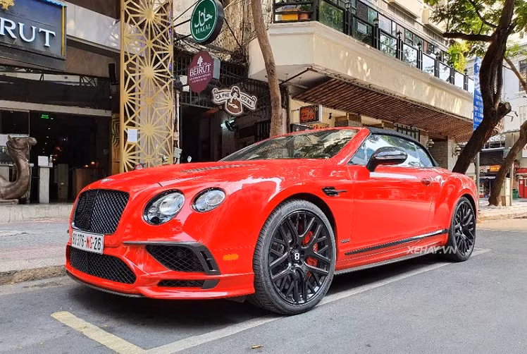 Hãng xe siêu sang Bentley chắc chắn thương hiệu không còn xa lạ với bất cứ người yêu xe nào trên toàn thế giới. Thương hiệu này có nguồn gốc từ Anh Quốc và thường gắn liền hình ảnh với giới thượng lưu, người nổi tiếng...