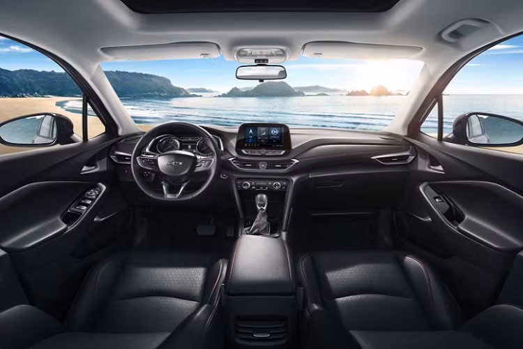 Chevrolet Orlando hybrid 2020 mới tương tự phiên bản hybrid của mẫu xe Monza vừa ra mắt tháng trước đó. Cụ thế hệ truyền động này có cấu hình bao gồm động cơ 3 cyl tăng áp Ecotec 1,3L liên kết với hộp số Start/Stop DSS 6 cấp kết hợp với động cơ điện 48V được cung cấp năng lượng bởi bộ pin 48V. Toàn bộ cấu hình trên được kiểm soát bởi hệ thống quản lý năng lượng và bộ điều khiển hệ thống hybrid.