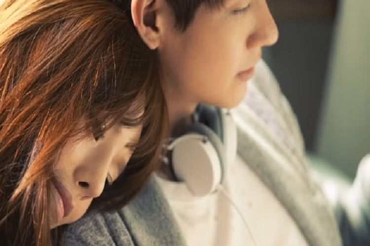 Phụ nữ không mong muốn gì ngoài hai chữ bình yên Phu nu khong mong muon gi ngoai hai chu binh yen