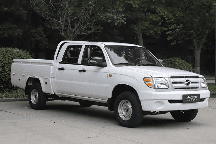 Zhongxing Auto, gọi tắt là ZX Auto, là một trong nhà sản xuất xe bán tải nổi tiếng nhất thị trường Trung Quốc, xuất khẩu sản phẩm tới hàng tá đất nước khác trên thế giới. Dòng xe Zhongxing Grand Tiger 2020 mới, kỳ lạ khi được gọi là “Tiểu Lão Hổ” ở Trung Quốc, từ lâu đã là sản phẩm bán chạy nhất của thương hiệu này.