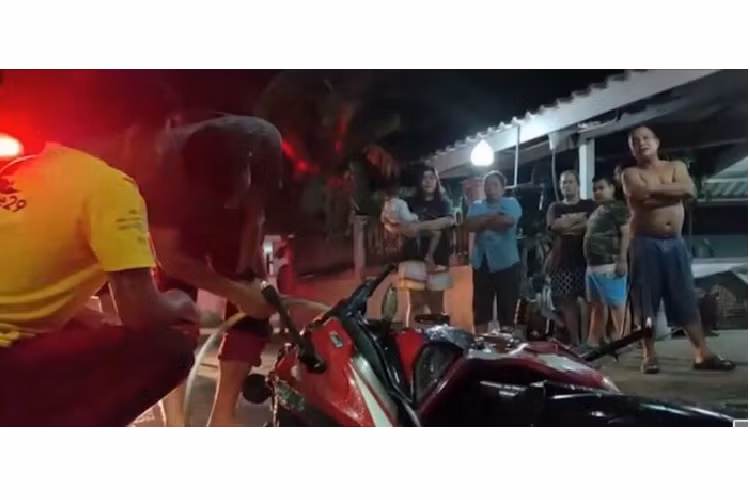 Xe moto GPX GR200R phat no, 1 nguoi bi thuong nang