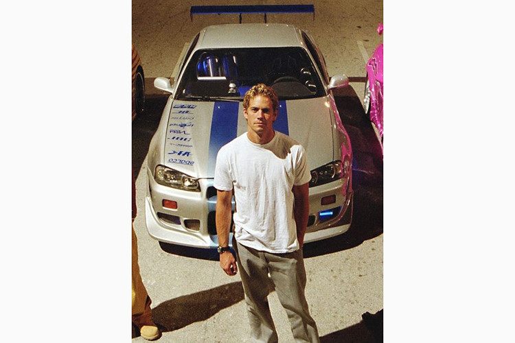 Vì hiếm như thế, cộng thêm lai lịch đặc biệt nên giá xe Nissan Skyline R34 được chào bán lên đến 400.000 USD (khoảng 9,28 tỷ đồng). Nói cách khác, chiếc ôtô thể thao Nhật Bản này đắt hơn cả xe siêu sang của Rolls-Royce hay siêu xe Lamborghini.