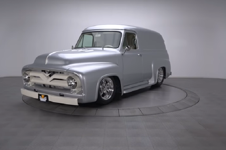 Nhìn chung, đây rõ ràng là một chiếc xe cổ điển được phục chế mới ấn tượng và đủ sức thu hút sự chú ý nếu xuất hiện trên đường phố. Hiện nay, nó đang được rao bán với giá 86.900 USD bởi RK Motors Charlotte.