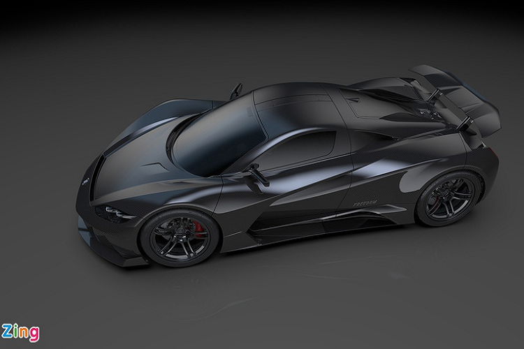 Elation không chỉ chú trọng đến khả năng vận hành mà quên đi tính sang trọng của chiếc xe. CEO của Elation Hypercars cho biết thiết kế nội thất của Freedom "vượt qua sự tưởng tượng của con người". Đó là sự phối hợp giữa các chất liệu cao cấp như sợi carbon, da full-grain, và thậm chí là cả đá quý.