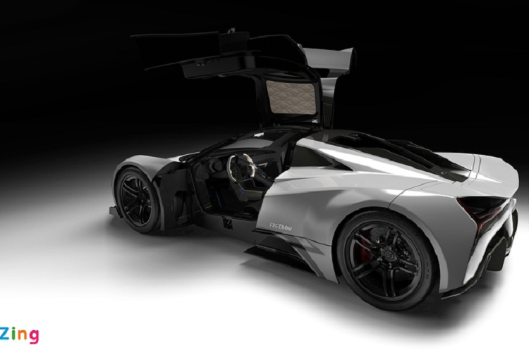 Với thông số đáng mong chờ trên, Elation Freedom có khả năng tăng tốc từ 0 lên 100 km/h chỉ trong 1,8 giây. Vận tốc tối đa theo lý thuyết có thể lên đến 418 km/h. Chỉ với một lần sạc, xe có thể di chuyển quãng đường tối đa 482 km hoặc 644 km, tùy vào phiên bản pin điện được trang bị trên xe là 100 kWh hay 120 kWh. 