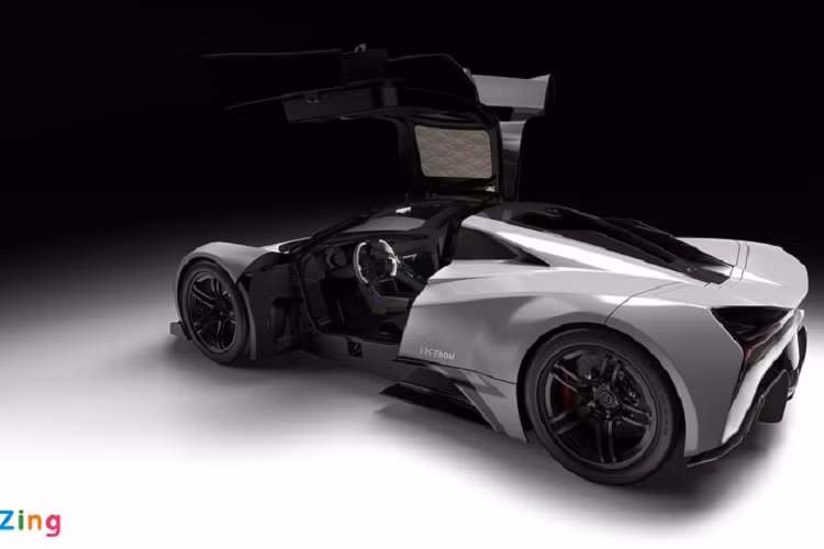 Với thông số đáng mong chờ trên, Elation Freedom có khả năng tăng tốc từ 0 lên 100 km/h chỉ trong 1,8 giây. Vận tốc tối đa theo lý thuyết có thể lên đến 418 km/h. Chỉ với một lần sạc, xe có thể di chuyển quãng đường tối đa 482 km hoặc 644 km, tùy vào phiên bản pin điện được trang bị trên xe là 100 kWh hay 120 kWh. 