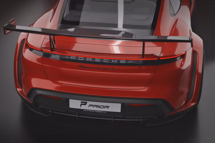 Thương hiệu Prior Design không công bố bất cứ hạng mục nâng cấp nào về động cơ nên chính vì thế mà chiếc xe sẽ vẫn sử dụng động cơ điện với công suất tiêu chuẩn 616 mã lực, giống với trên phiên bản Turbo S.