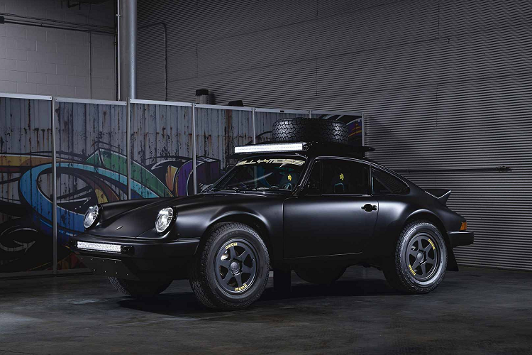 Tương xứng với những trang bị đặc biệt và hiệu năng vượt trội, giá xe Porsche 911 Safari cũng cao không kém. Cụ thể khách hàng sẽ phải trả cho KMR 375,000 USD (tương đương 8 tỷ 700 triệu) để sở hữu mẫu xe này.