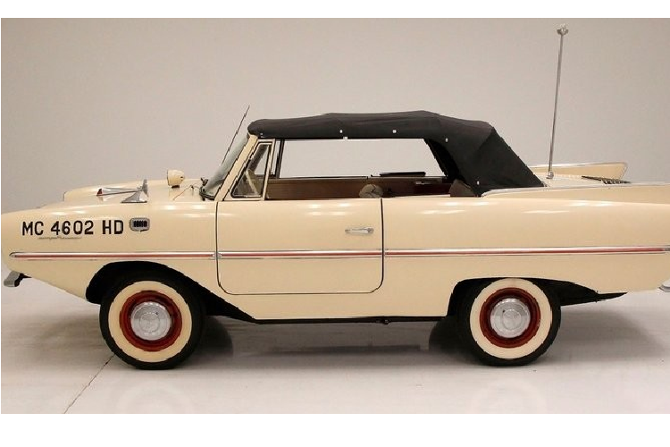 Hiện tại, giá xe Amphicar 770 1964 đang được đấu từ 29.870 USD (khoảng gần 700 triệu đồng), và còn vài ngày nữa mới chốt giá cuối cùng.
