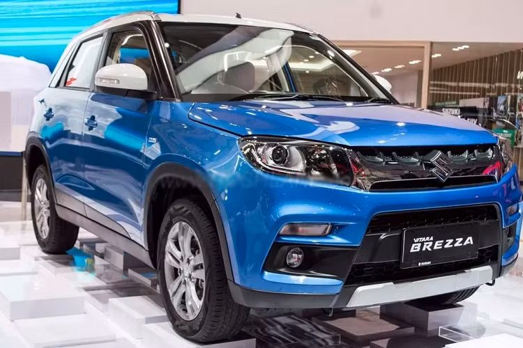 Toyota Urban Cruiser giá rẻ được xây dựng dựa trên mẫu xe Maruti Vitara Brezza. Mẫu xe hatchback này là sản phẩm thứ hai hợp tác giữa Toyota với Maruti Suzuki sau mẫu xe đầu tiên là Suzuki Baleno được bán dưới bảng tên Toyota Glanza tại thị trường Ấn Độ. Urban Cruiser là phiên bản song sinh của Vitara Brezza, chỉ khác một số chi tiết thiết kế nhằm tạo sự khác biệt, như lưới tản nhiệt và cản trước.