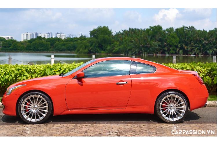 Tương tự các dòng xe sang Nhật Bản nói chung, các mẫu xe của thương hiệu Infiniti thường được đánh giá là khá “lành tính”, sử dụng động cơ bền bỉ, đáng tin cậy, ít đòi hỏi sửa chữa bảo dưỡng nhiều. Đây là một lợi thế của Infiniti G37 coupe nếu đặt cạnh các đối thủ đến từ Đức cùng đời.