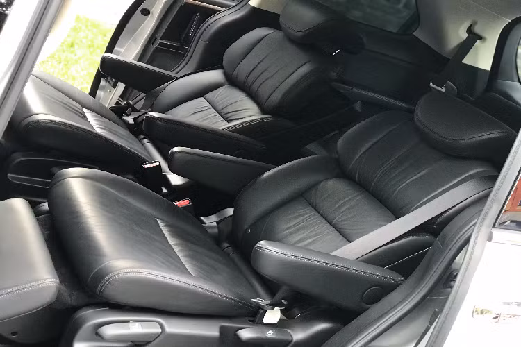 Hiện tại, không nhiều xe Honda Odyssey đã qua sử dụng được rao bán trên thị trường xe cũ. Đơn cử, một chiếc Honda Odyssey đời 2016 đang được chủ nhân chào bán với giá 1,279 tỷ đồng, lăn bánh hơn 40.000km.