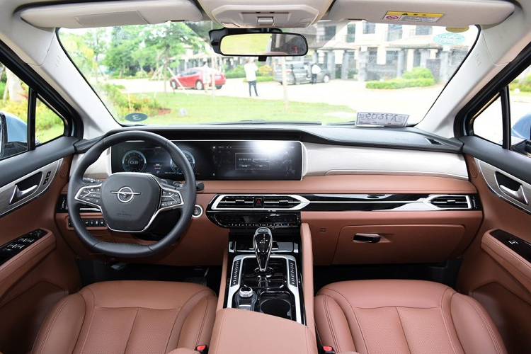 Trên phương diện máy móc, Haima 7X có hai tùy chọn động cơ gồm: tăng áp 1.5 lít 165 mã lực hoặc tăng áp 1.6 lít 195 mã lực. Đây là các con số tương đối cao so với tiêu chuẩn thông thường của xe Haima.