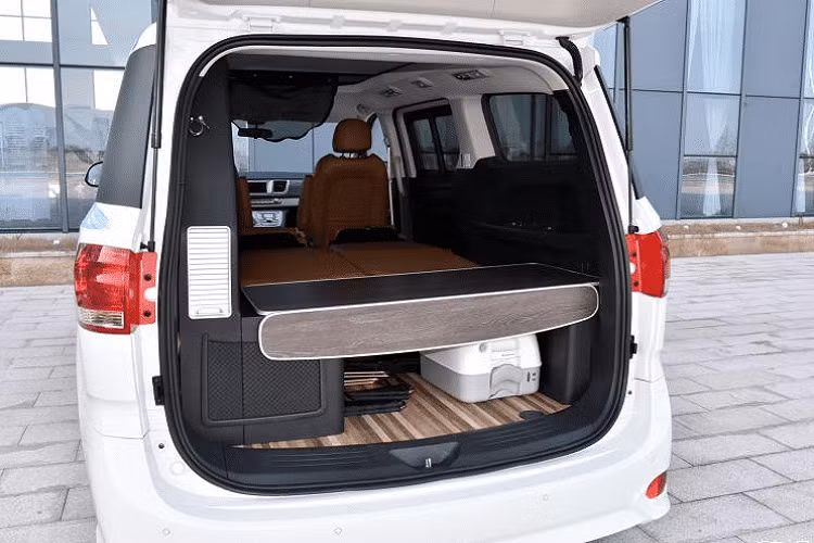 Từ xưa tới nay, các mẫu xe RV chưa bao giờ thực sự cất cánh ở thị trường Trung Quốc. Đã từng có thời điểm trong giữa những năm 2000, mọi người nghĩ rằng RV sẽ trở thành một phân khúc nở rộ tiếp theo.