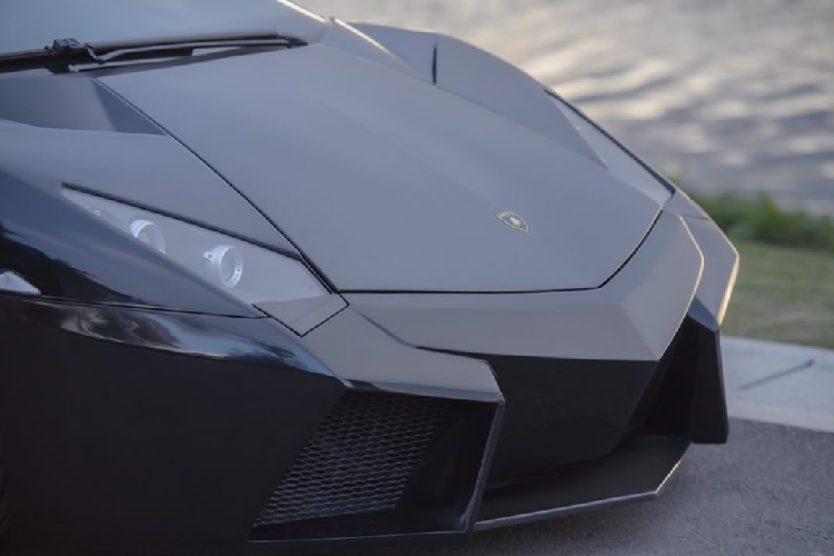 DarwinPro cũng không phải là một ngoại lệ, nổi tiếng là một thương hiệu sở hữu những bản độ của các mẫu xe Đức, nhà độ này còn được biết đến với những bộ bodykit “biến hóa” xe theo hướng khá hầm hố.