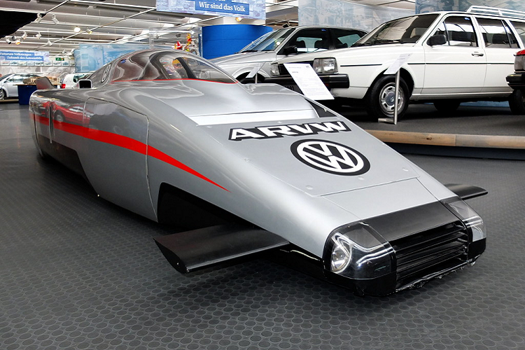 Dù cho chỉ trang bị một động cơ khiêm tốn, song Volkswagen ARVW tốc độ đã từng phá kỷ lục khi đạt 355 km/h trong một tiếng thử nghiệm tại đường đua Nardo trong năm 1980. Sau đó, nó thậm chí còn vươn tới tốc độ 362 km/h.