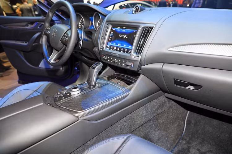 Giá xe Maserati Levante Trofeo Launch Edition hàng khủng, đầu tiên tại Việt Nam được đồn đoán trong khoảng 15 tỷ đồng