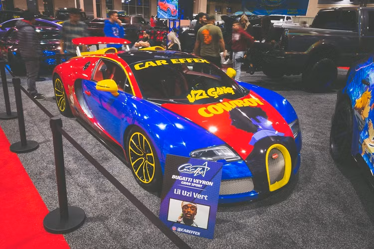 Những phiên bản độ này thường thể hiện bản sắc cá nhân của họ, sở thích cũng như là các thông điệp khác nhau mà họ muốn truyền tải. Đôi khi là những thông điệp ý nghĩa hoặc có khi lại chỉ là những bản độ xuất phát từ sở thích kỳ lạ của cá nhân họ. Gần đây, Rapper Lil Uzi Vert đã “lựa chọn” một ngoại hình mới cho chiếc Bugatti Veyron Grand Sport 16.4 của mình.