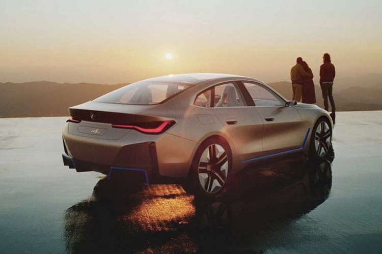 Tất nhiên, chi tiết đắt giá nhất trên mẫu xe sang BMW i4 mới chính nằm ở một hệ truyền động không khí thải, một động cơ điện sản sinh khối sức mạnh khoảng 523 HP – vượt trội hơn so với các model hiện hành của M3 / M4.
