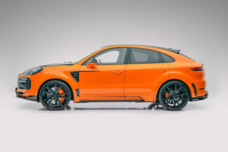 Chính điều này đã gây nên tranh cãi trong cộng đồng yêu xe trên thế giới, người thì thấy rằng bản độ Cayenne mới của Mansory vô cùng hào nhoáng và ấn tượng, người lại cho rằng Mansory đã hơi "quá tay" với một chiếc xe vốn có vẻ đẹp tinh tế và thanh lịch như Cayenne.