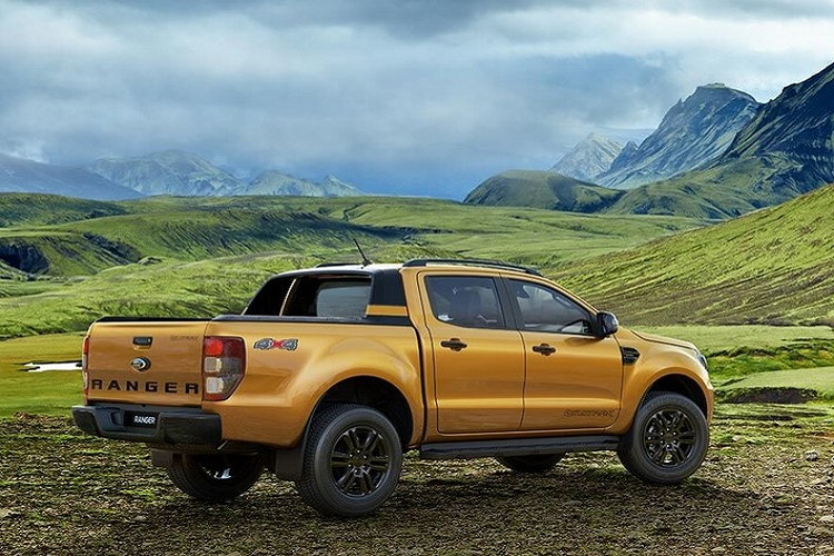 Ford Ranger 2021 bat ngo chot gia, tang 7 trieu dong tai Viet Nam-Hinh-3