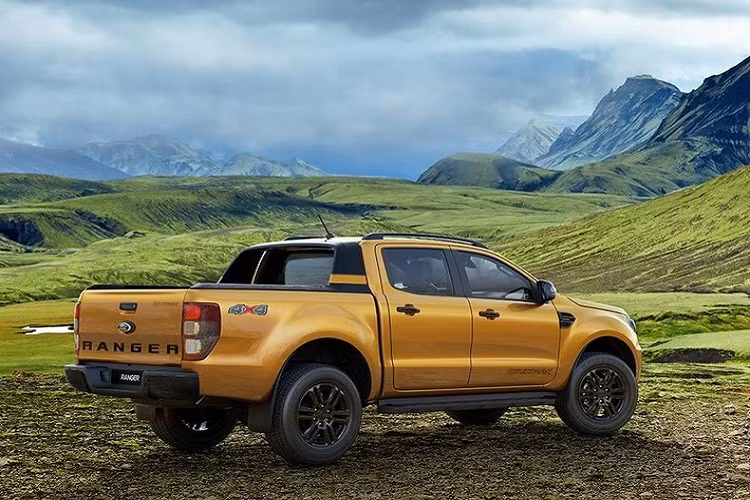 Ford Ranger 2021 bat ngo chot gia, tang 7 trieu dong tai Viet Nam-Hinh-3