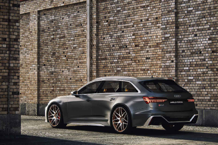 Ngoài ra, giá gói độ cao cấp nhất này cũng không hề rẻ với 41,932 EURO (khoảng hơn 1 tỷ đồng). Bên cạnh các gói đã nói ở trên, khách hàng cũng có thể đặt mua lò xo hạ gầm, các loại bánh xe 22 inch.