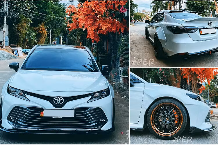 Mẫu xe sedan Toyota Camry khá nổi tiếng và bán chạy trong phân khúc tại thị trường Việt Nam. Từ trước đến nay, Camry thường là một trong những lựa chọn hàng đầu của những khách hàng ở độ tuổi trung niên. Chính vì đối tượng khách hàng sở hữu thường “già dặn”, nên xe Camry thường ít được “độ đẽo” nâng cấp như các dòng xe Honda Civic hay Kia Cerato nằm ở phân khúc thấp hơn, vốn thường được khách hàng trẻ lựa chọn.