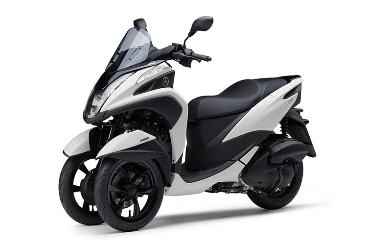 Theo đó, xe ga 3 bánh Yamaha Tricity 155 2020 có ngoại hình hoàn toàn giống với phiên bản 2019, có vẻ như Yamaha không tiến hành bất kỳ thay đổi hay nâng cấp nào cho phiên bản 2020 ngoại trừ việc bổ sung màu sắc mới để làm mới diện mạo của xe. Cụ thể hơn, Yamaha Tricity 155 sẽ có 3 tùy chọn màu là Xám, Trắng và Xanh Xám.