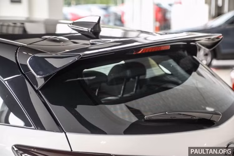 Trong khi đó, phiên bản giá xe Mazda CX-3 Limited Edition bán ra 141,329 RM (769 triệu đồng). Quá trình giao hàng dự kiến là vào cuối tháng 7/2020