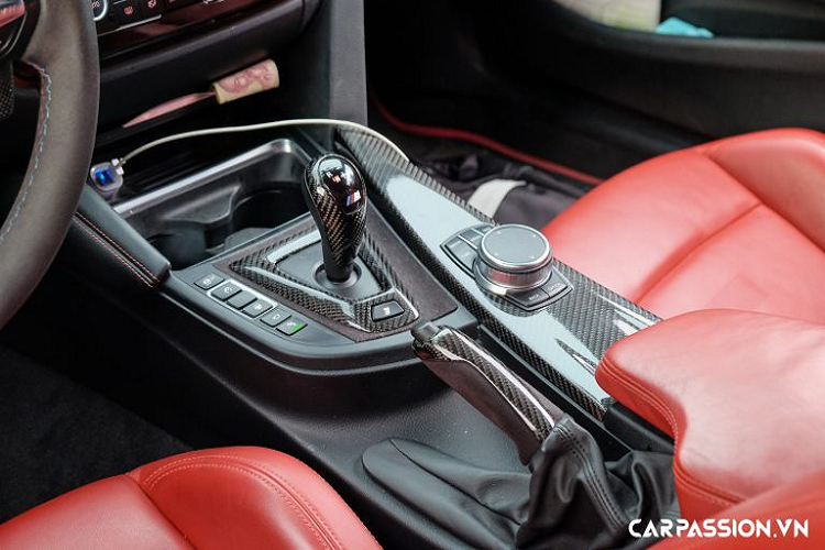 Mảnh ghép cuối ở phần đuôi xe chính là hệ thống ống xả “full system” của thương hiệu Capristo, được biết, bộ ống xả độ này đã “ngốn” không dưới 230 triệu Đồng của chủ xe.