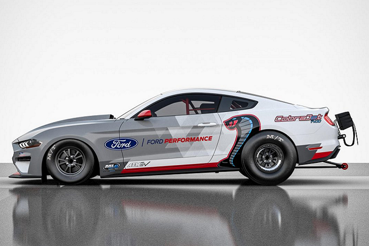 Tại đó, chiếc xe cũng sẽ lần đầu phô diễn sức mạnh của mình trước khán giả và khách hàng. Nó sẽ đối đầu với thời gian và kể cả những chiếc dragster khác tại sự kiện đó.