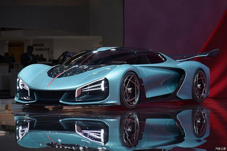 Vào hồi tháng 9 năm ngoái, thương hiệu Hồng Kỳ của Trung Quốc đã gây bất ngờ khi mang một mẫu siêu xe đến triển lãm Ô tô Frankfurt 2019 để trưng bày. Được gọi bằng cái tên siêu xe Hồng Kỳ S9, đây là mẫu siêu xe đầu tiên do thương hiệu này thiết kế và chế tạo nội bộ.